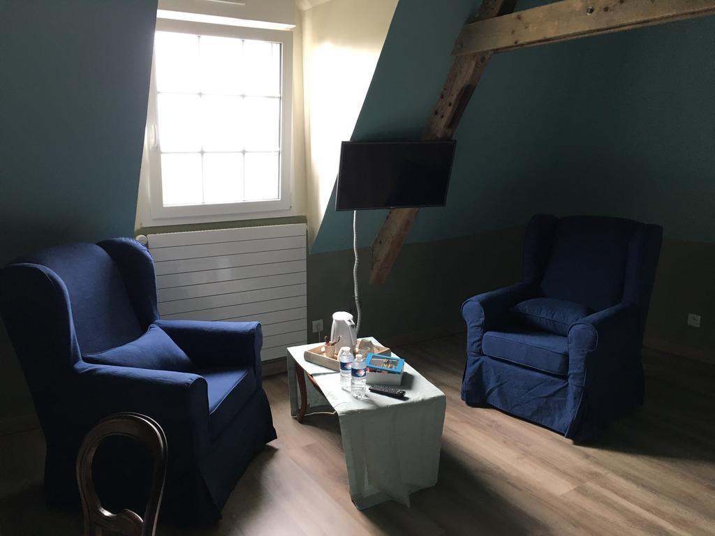 Le Saint Aubin- Maison D Hotes Dans Ce Monastere Du 16 Siecle Amfreville-la-Campagne Kültér fotó
